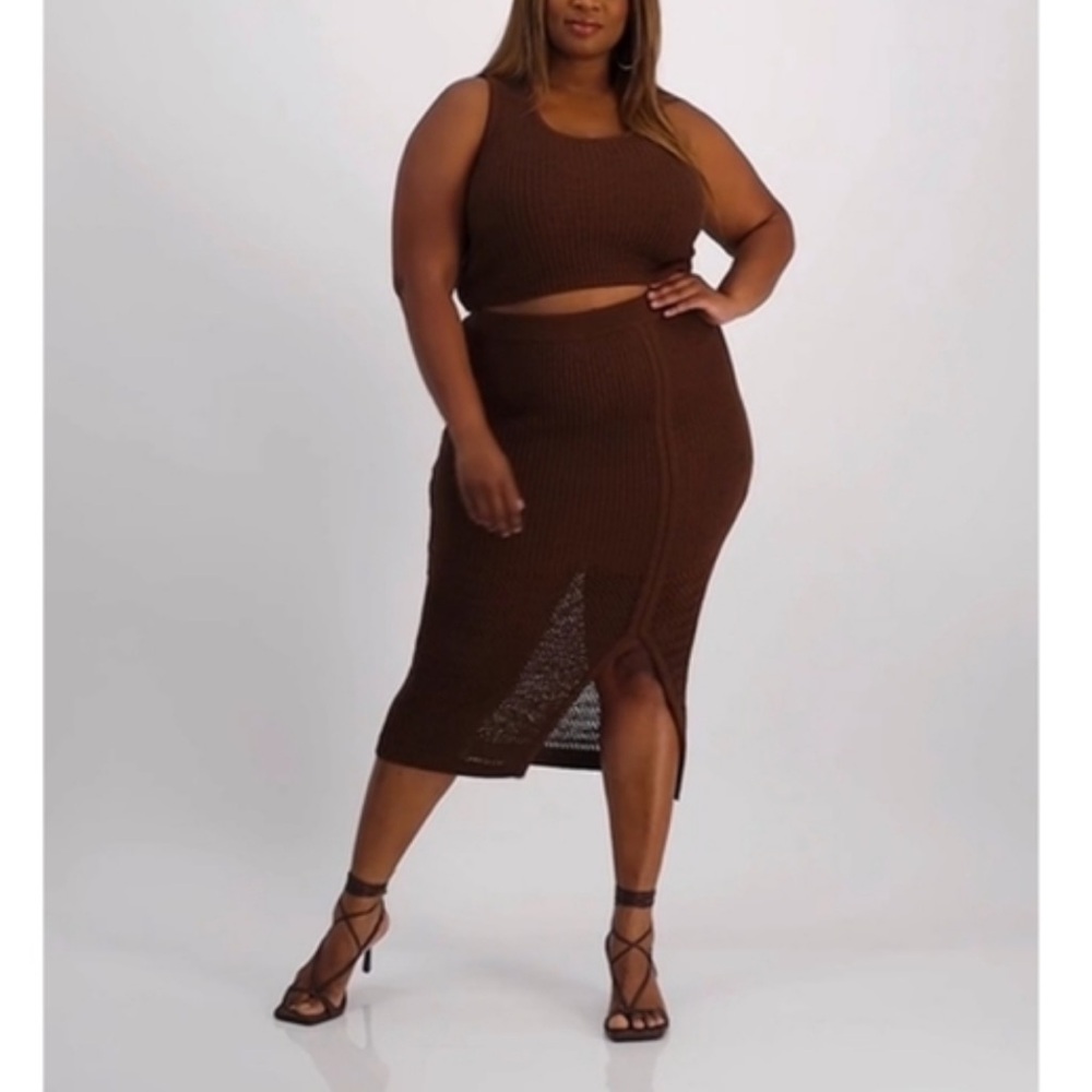 Nina Parker Chocolate Brown Crochet  Skirt size 2X